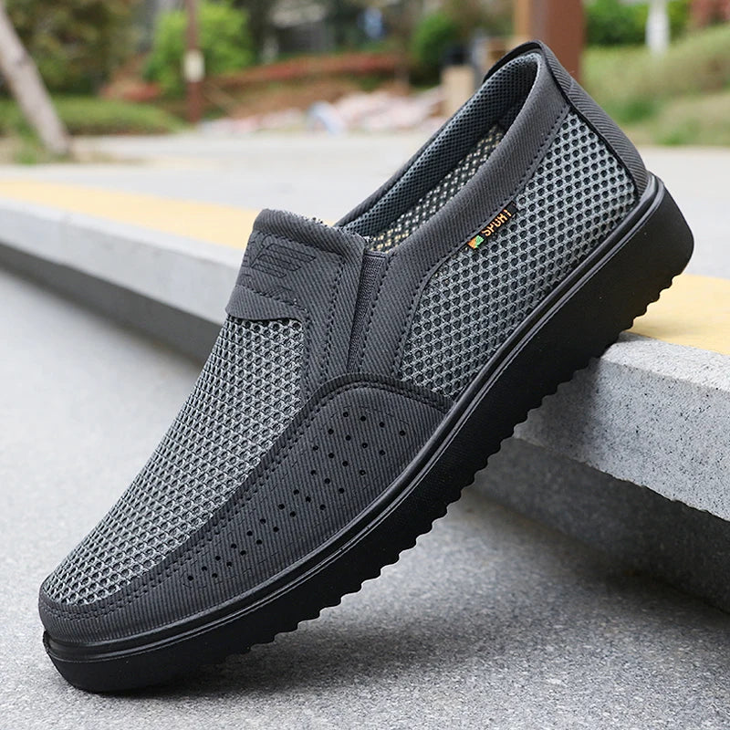 Men's Breathable Slip-On CLB