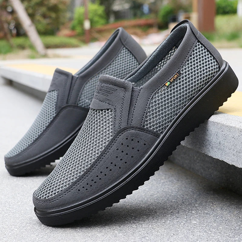 Men's Breathable Slip-On CLB