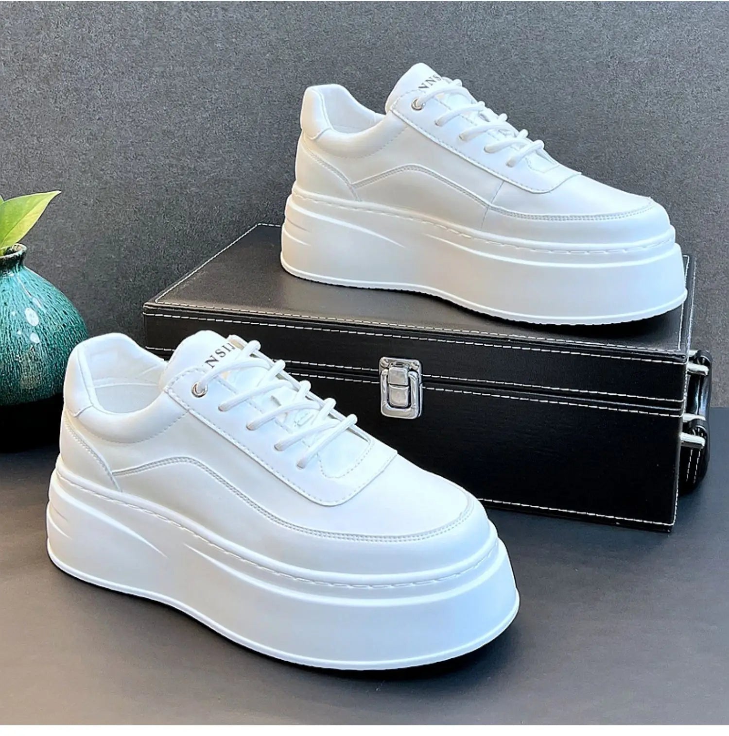 TENNIS BLANC GROS TALON